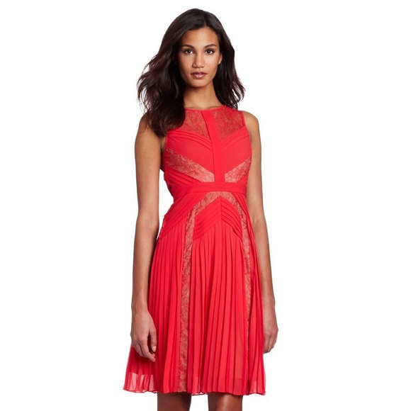 BCBGMaxAzria Dresses & Skirts - BCBGMaxAzria Rays Red Pleated Lace Cocktail Dress